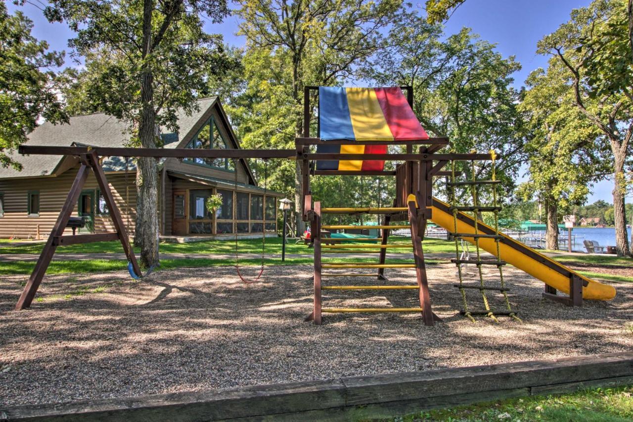 Alluring Nisswa Cabin On Gull Lake With Fireplace! Villa Exterior photo